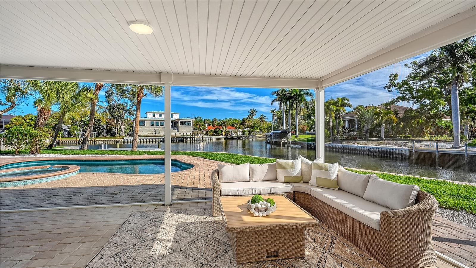 339 TREASURE BOAT WAY
