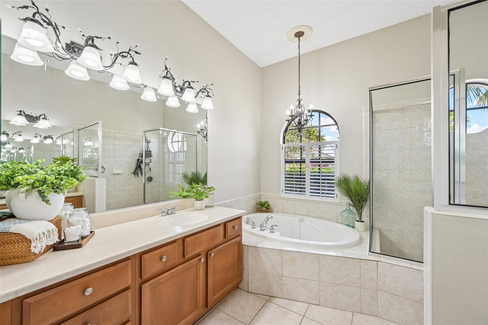 259 DAHLIA CT