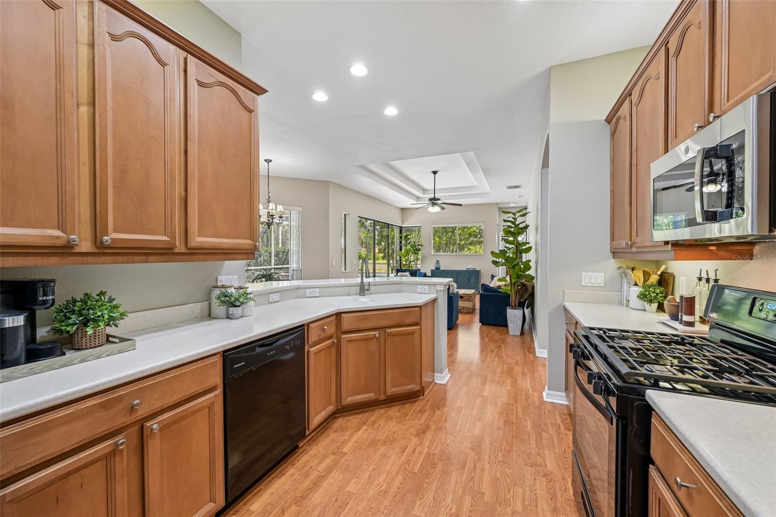 259 DAHLIA CT