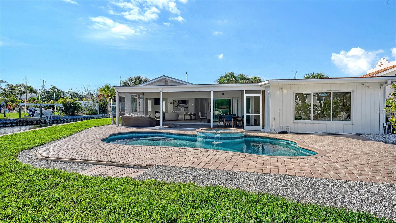 339 TREASURE BOAT WAY