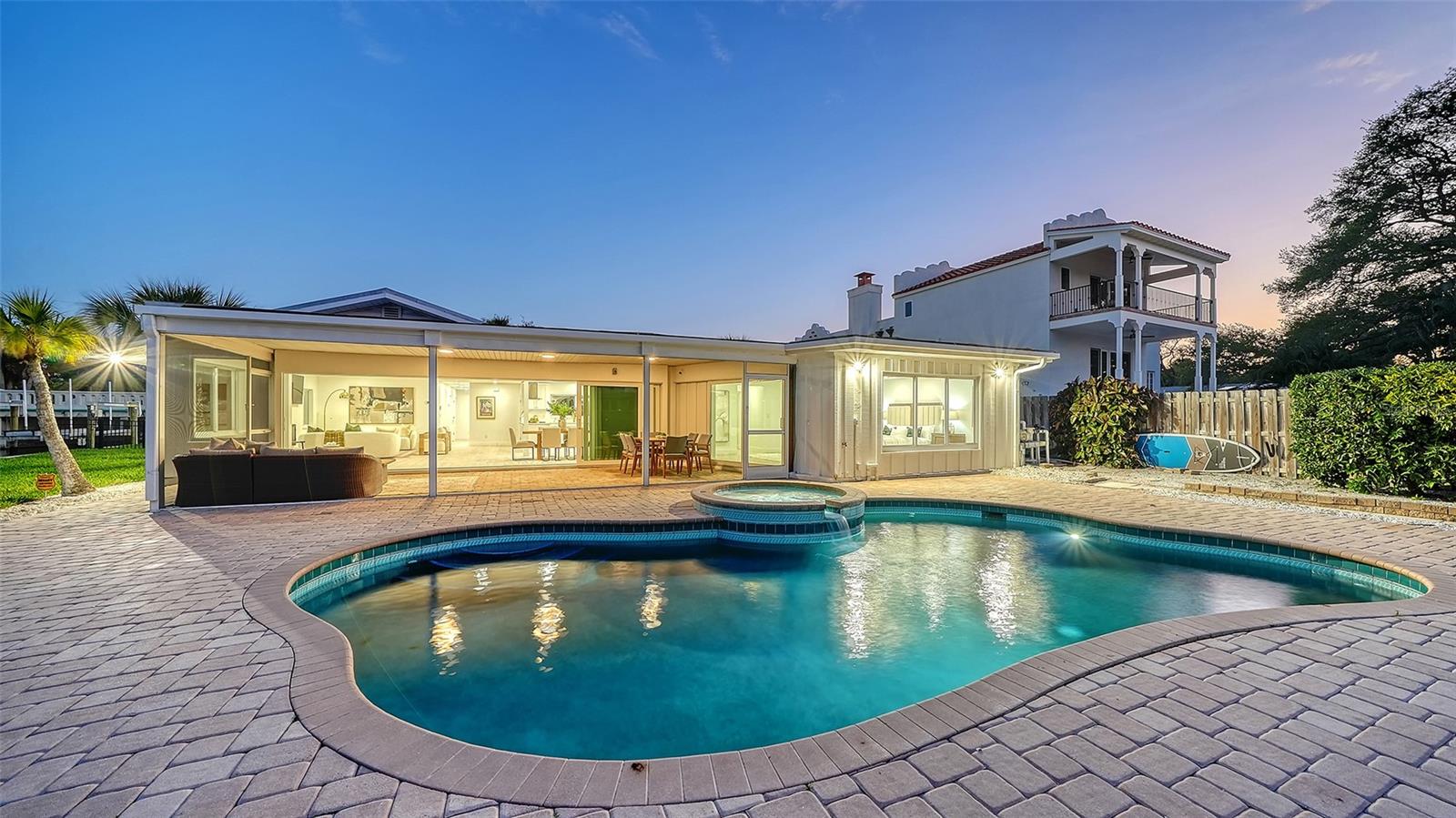 339 TREASURE BOAT WAY