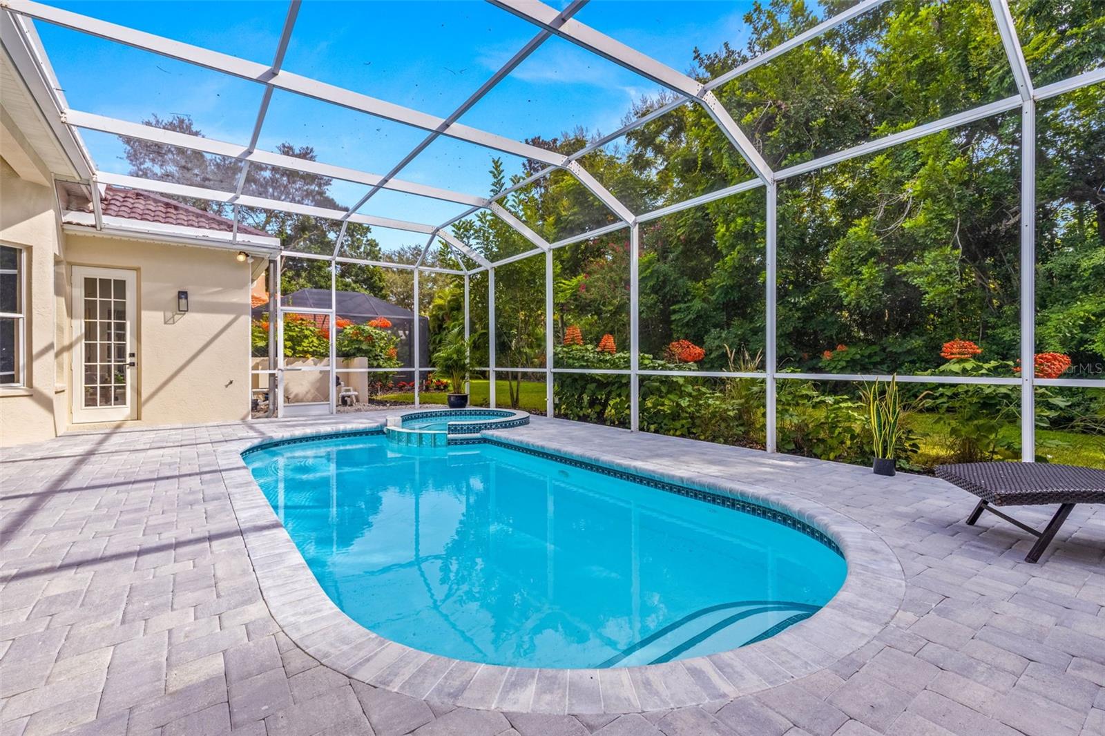 6616 HUNTER COMBE XING
