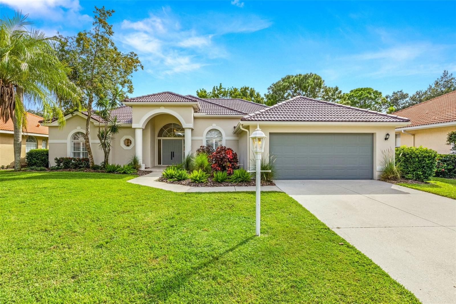 6616 HUNTER COMBE XING