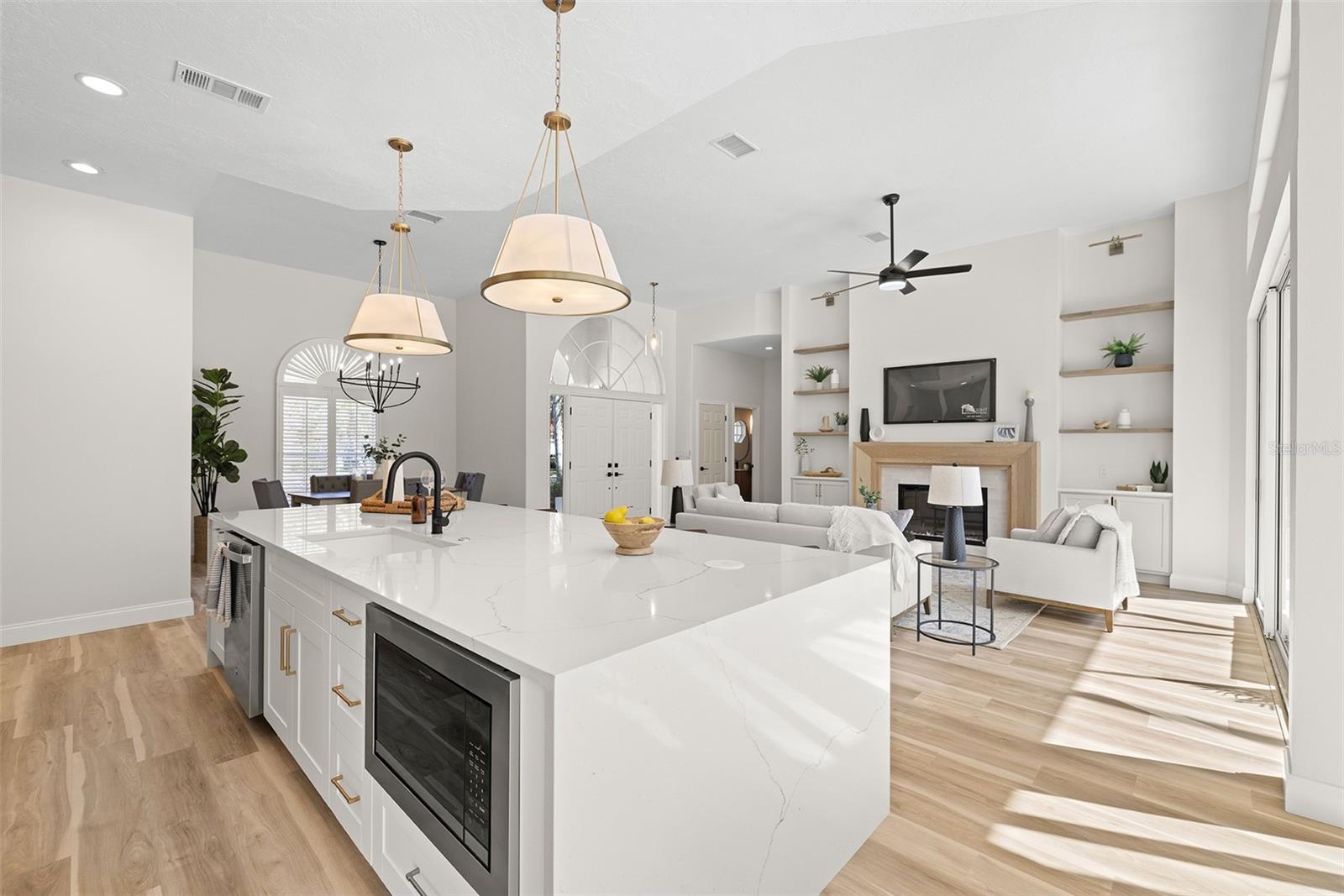 6616 HUNTER COMBE XING