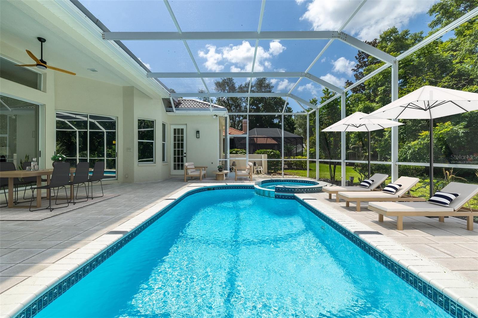 6616 HUNTER COMBE XING