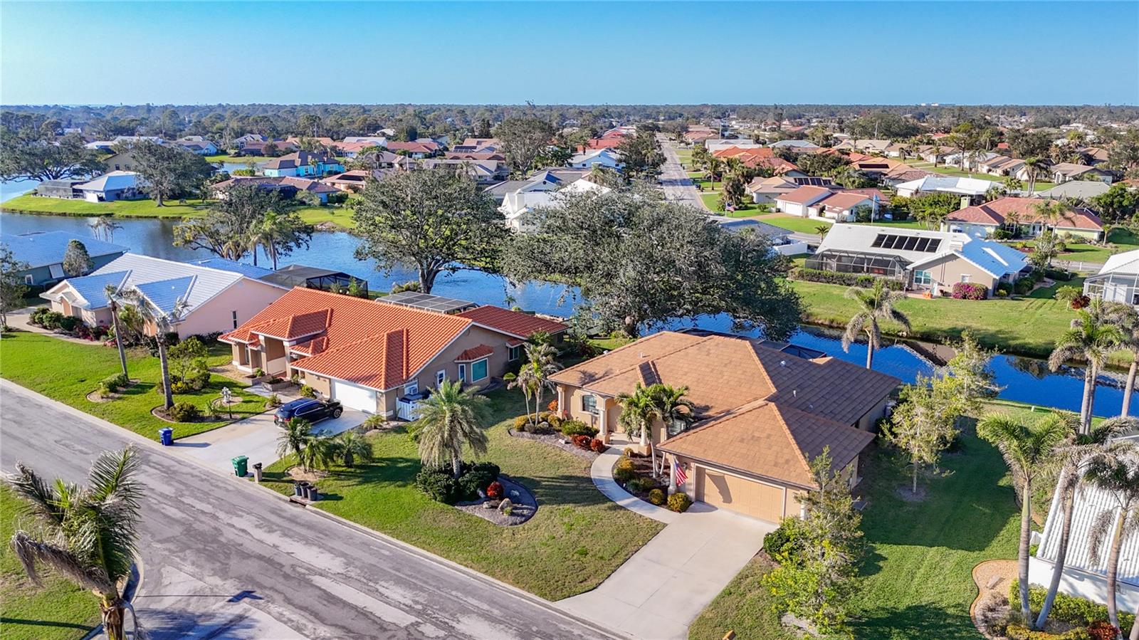 389 EDEN DR