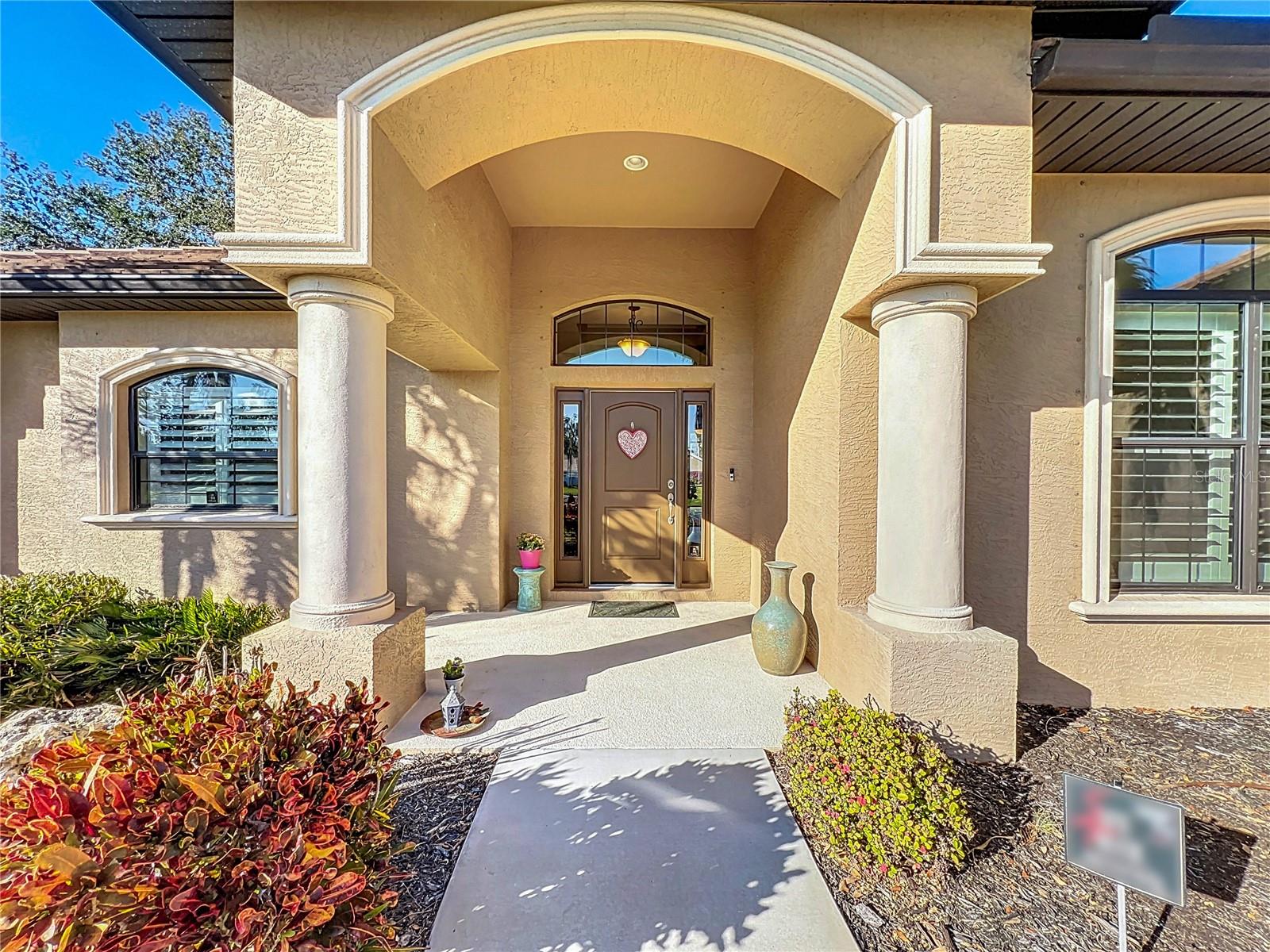 389 EDEN DR