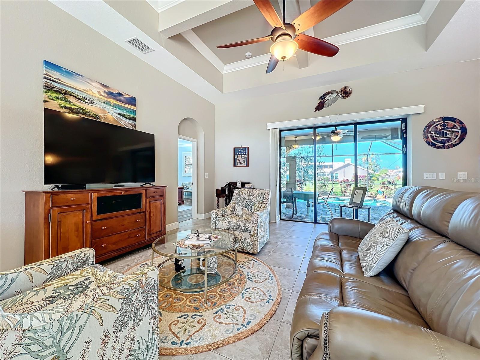 389 EDEN DR