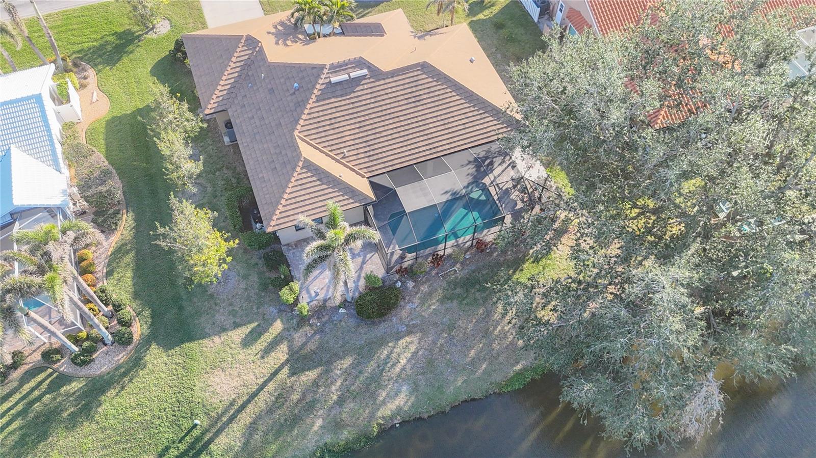 389 EDEN DR