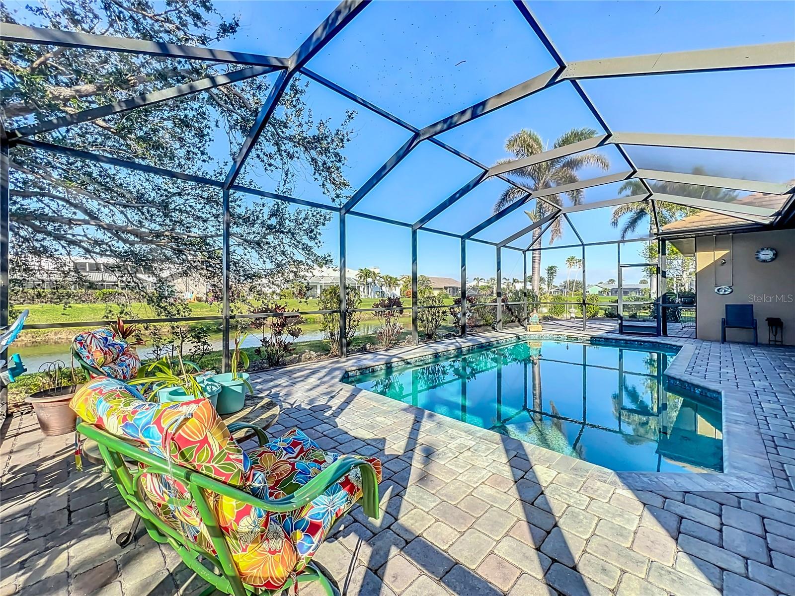 389 EDEN DR