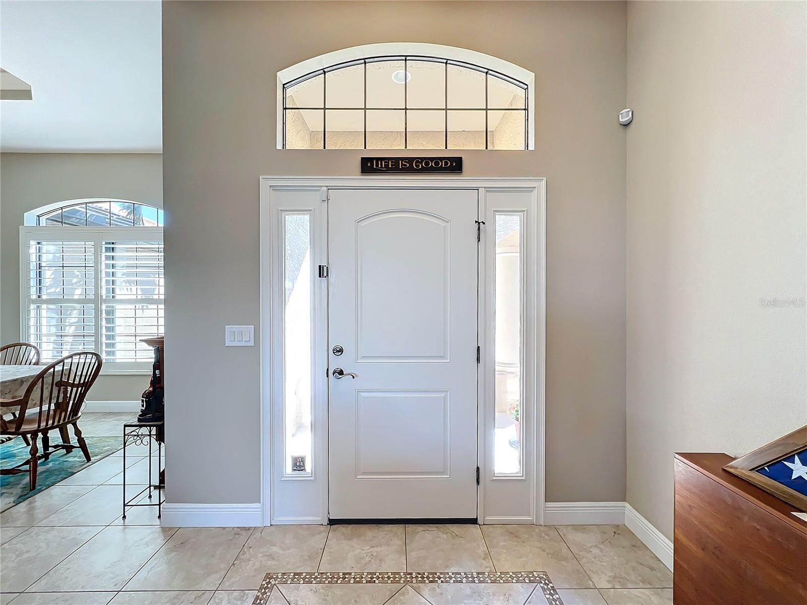 389 EDEN DR