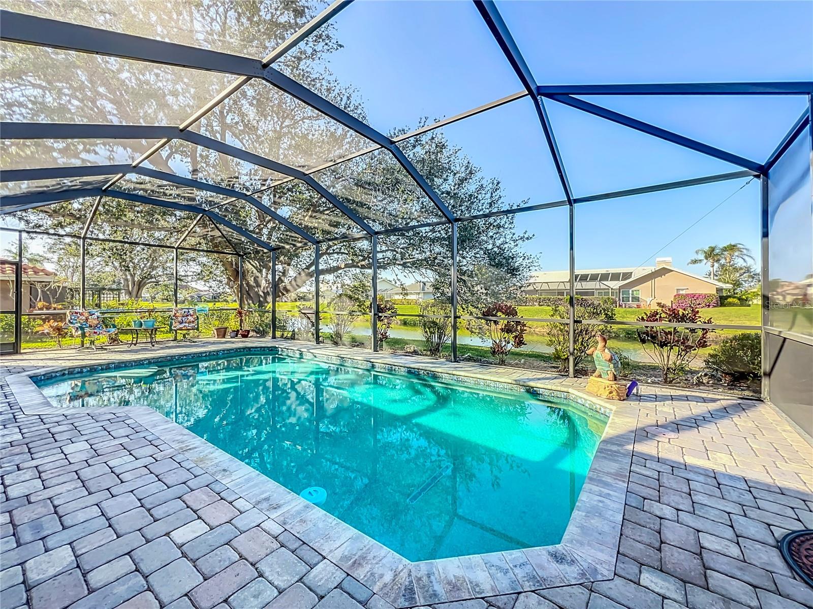 389 EDEN DR