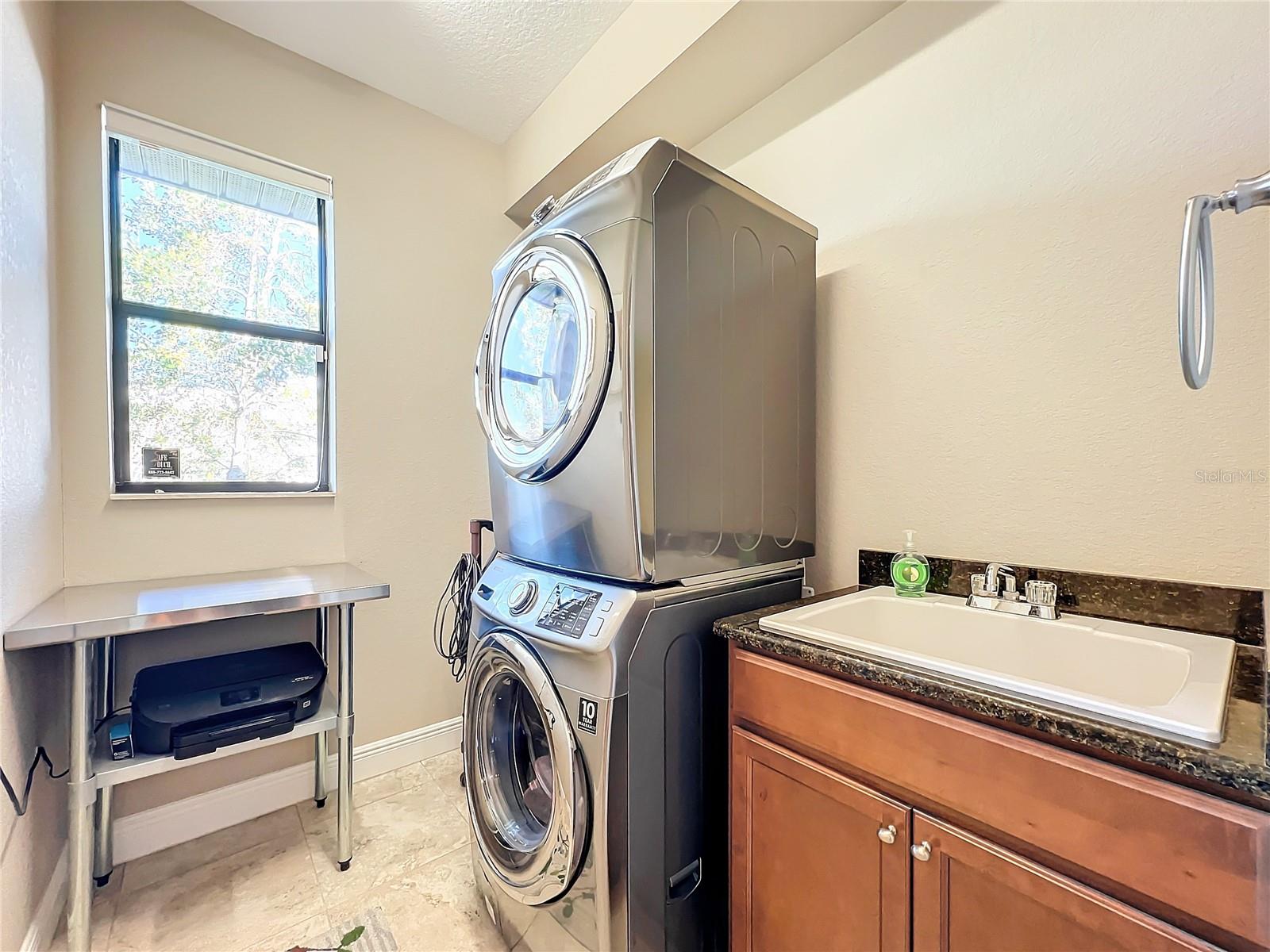 389 EDEN DR