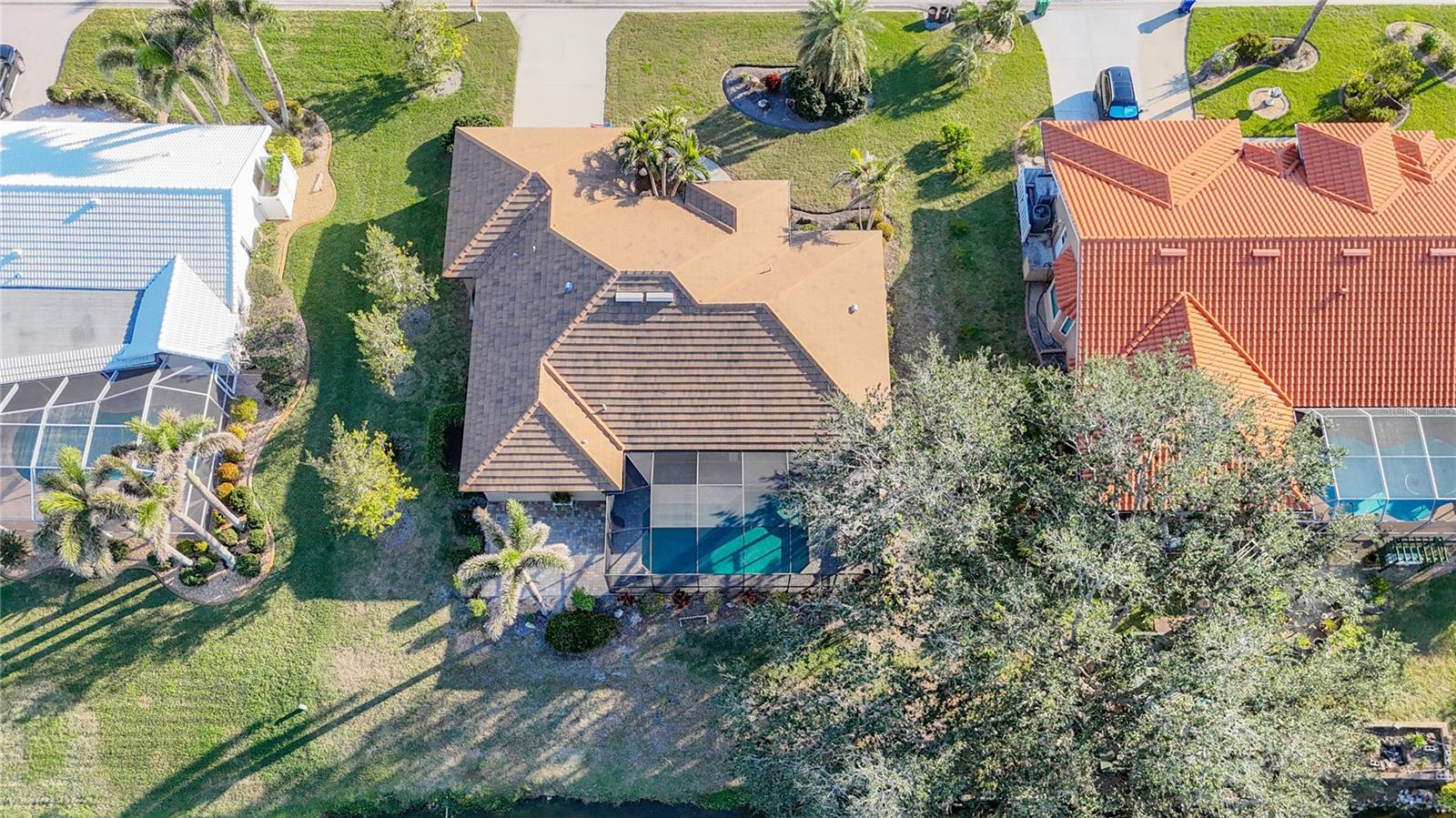389 EDEN DR