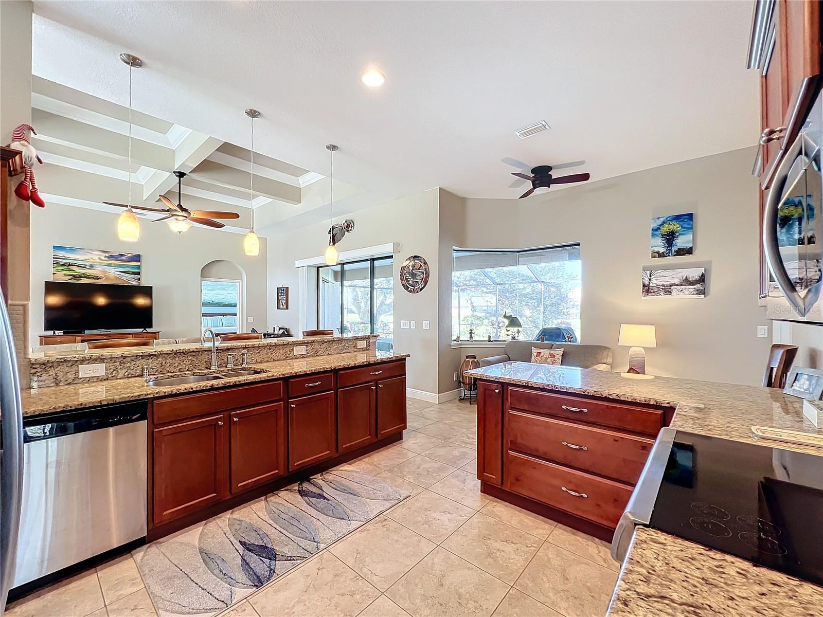 389 EDEN DR