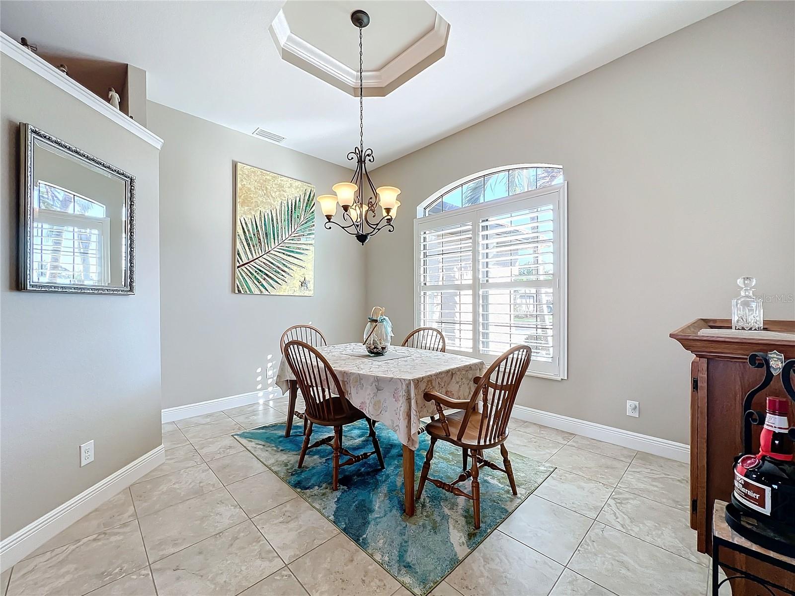 389 EDEN DR