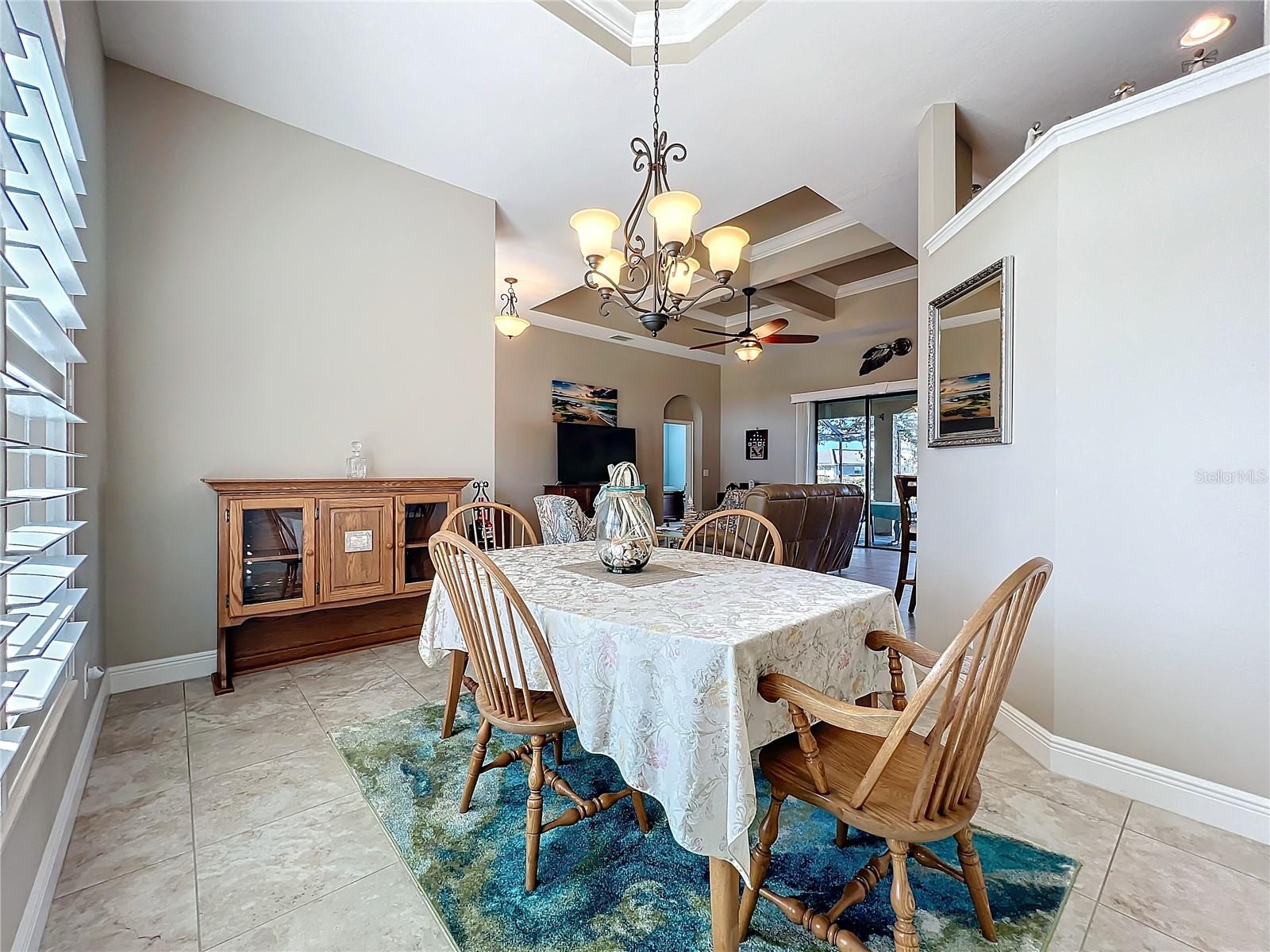 389 EDEN DR