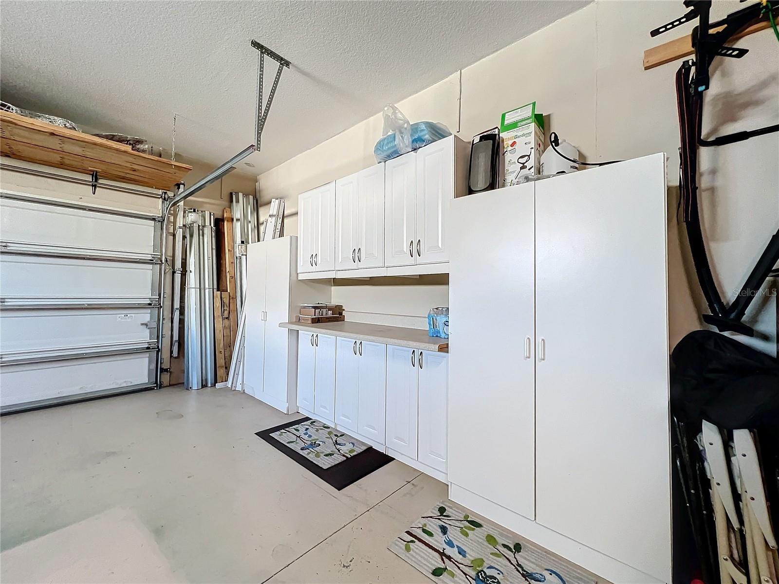 389 EDEN DR