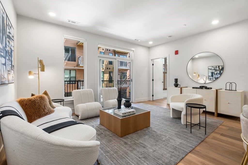 566 Columbus Ave # 301