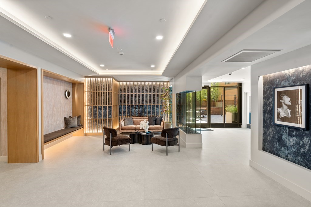 566 Columbus Ave # 404