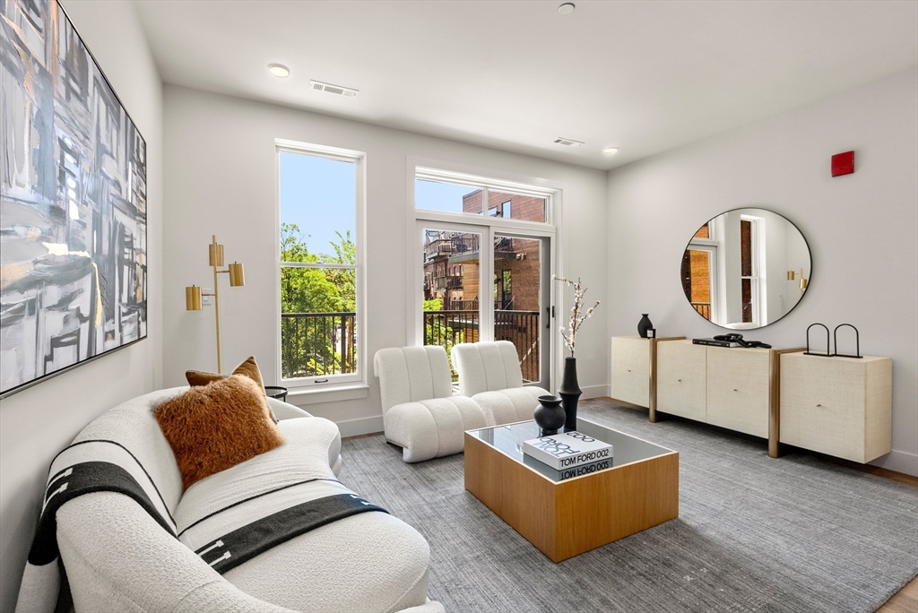 566 Columbus Ave # 309