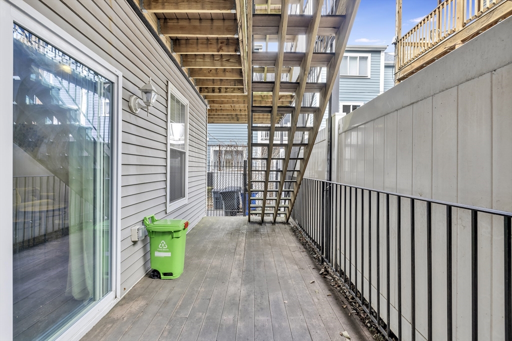 180 Gold St # 1
