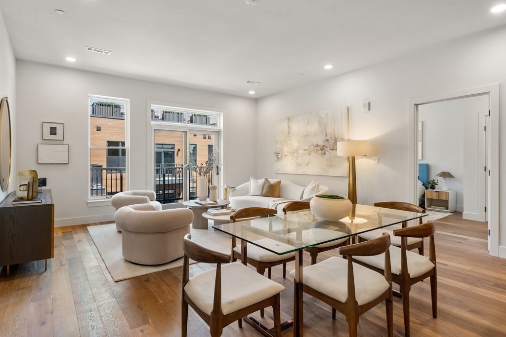 566 Columbus Ave # 603