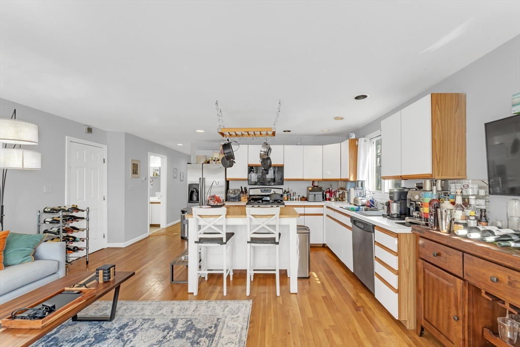 294 Chestnut Ave # 4