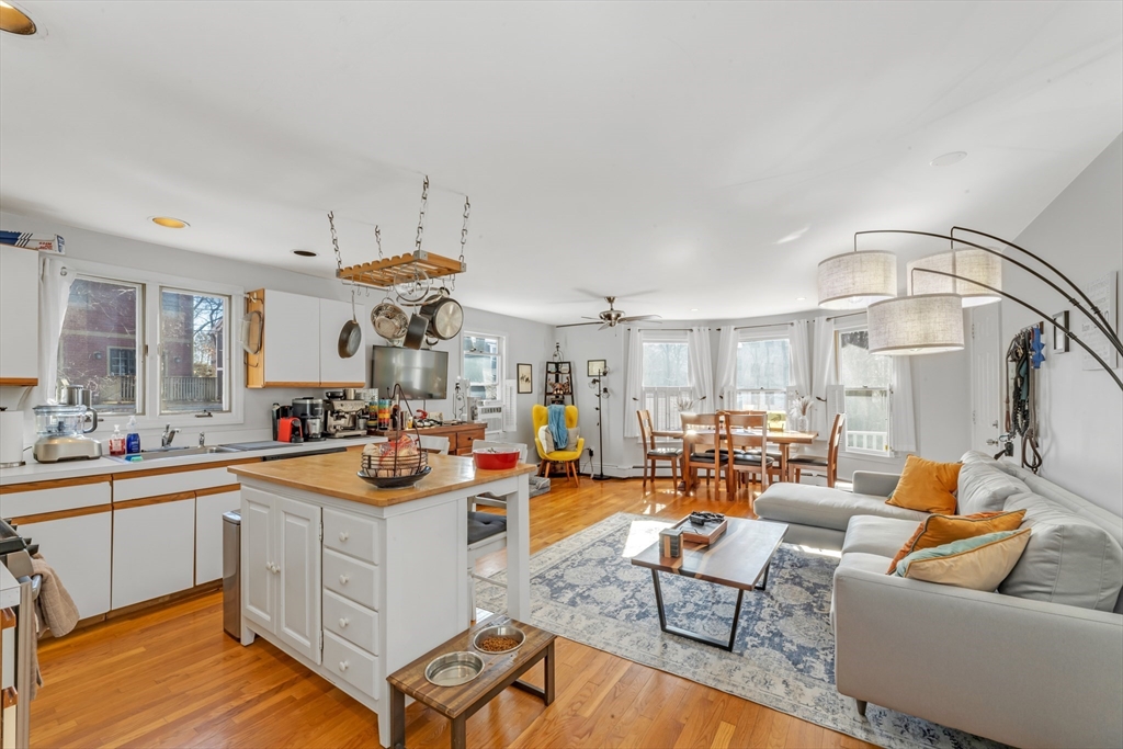 294 Chestnut Ave # 4