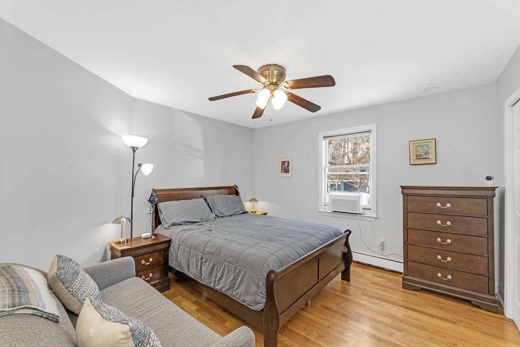 294 Chestnut Ave # 4