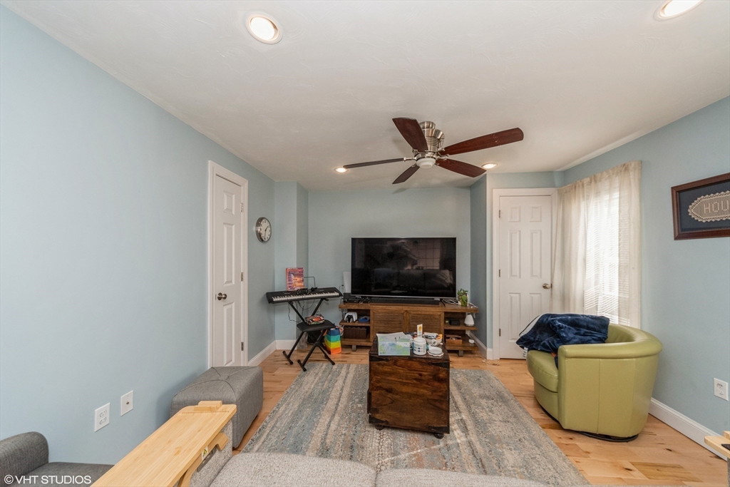 9 Granite St