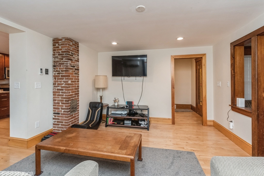 9 Granite St