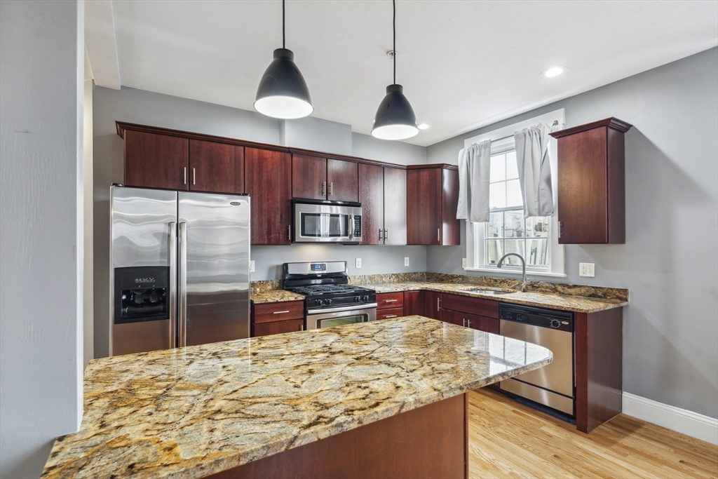 121 E. Cottage Street # 8