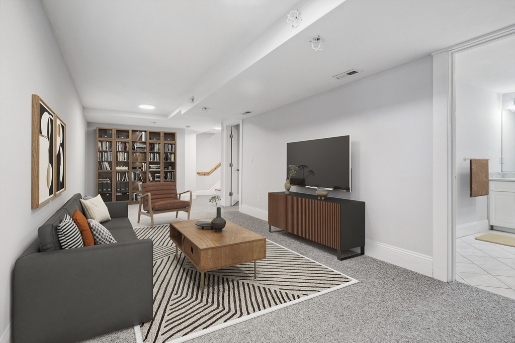 121 E. Cottage Street # 8