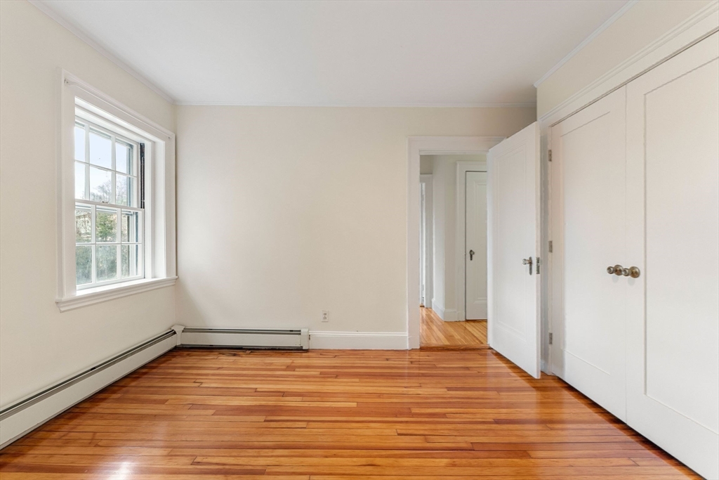 86 Buckingham St # 4