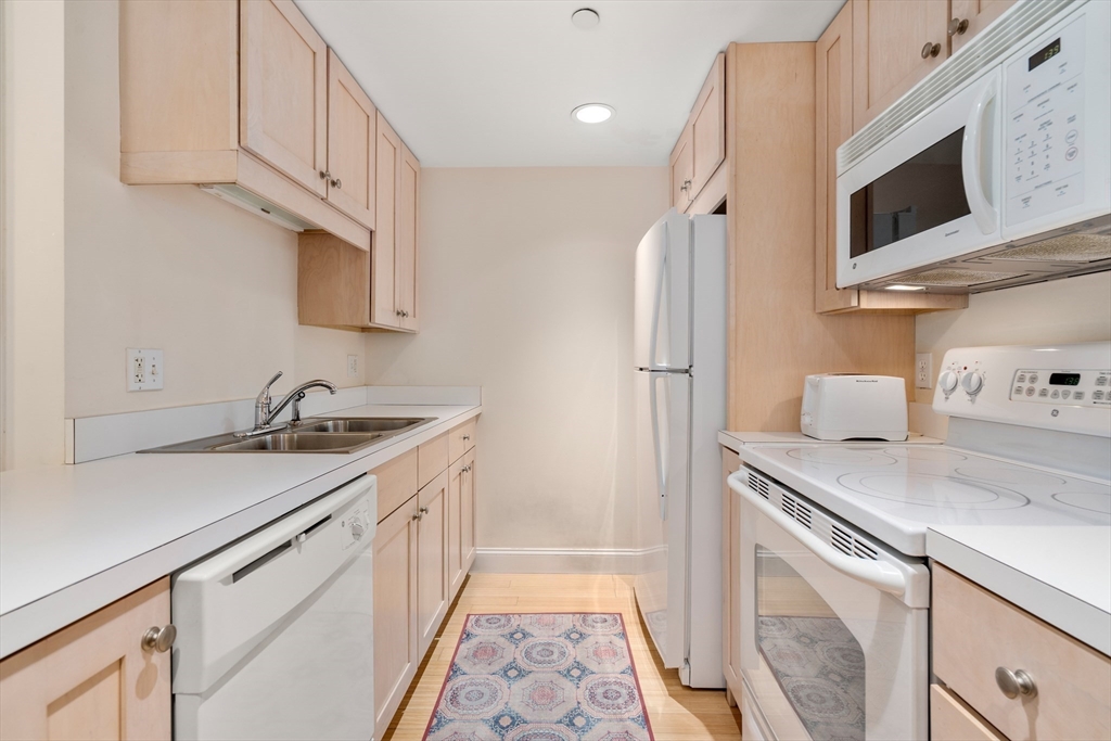 44 Prince St # 108