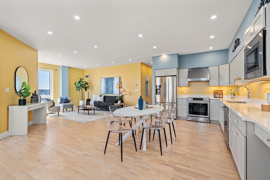 1001 Marina Drive # 805