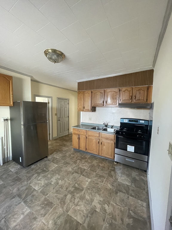 153 Cross St