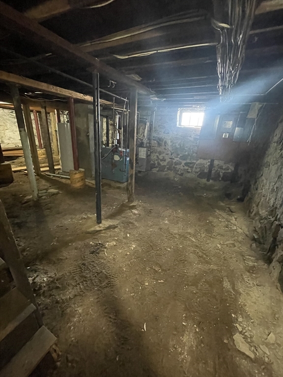 153 Cross St