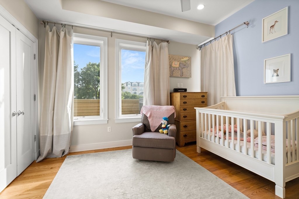 403 W 1st Street # 402