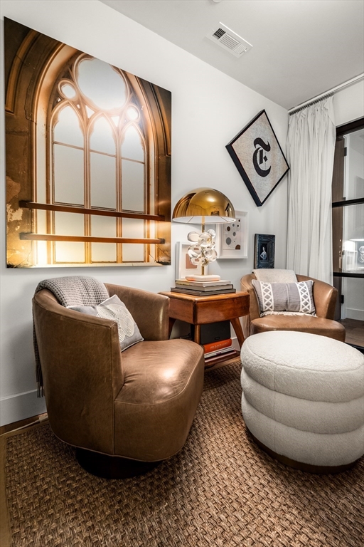 566 Columbus Ave # 105