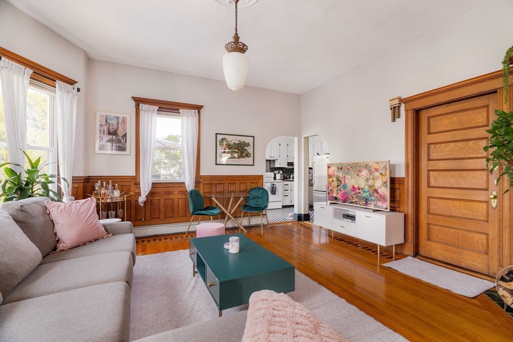 11 S Fairview St # 2L