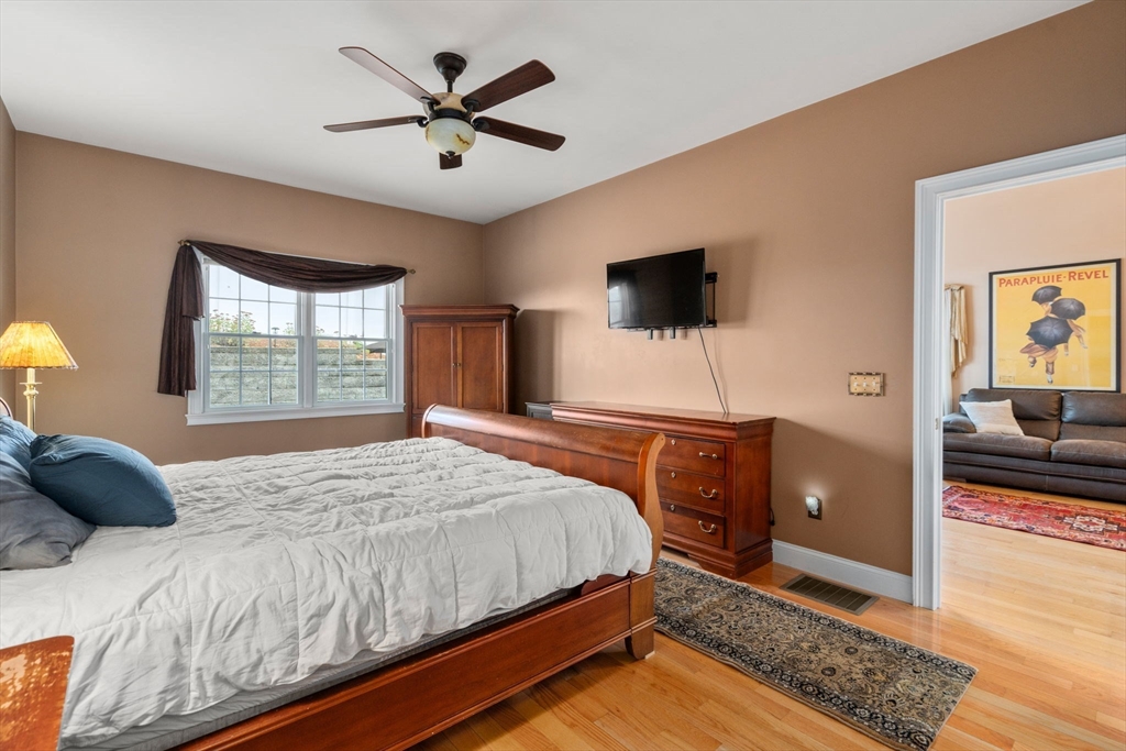 597 Main St # C11