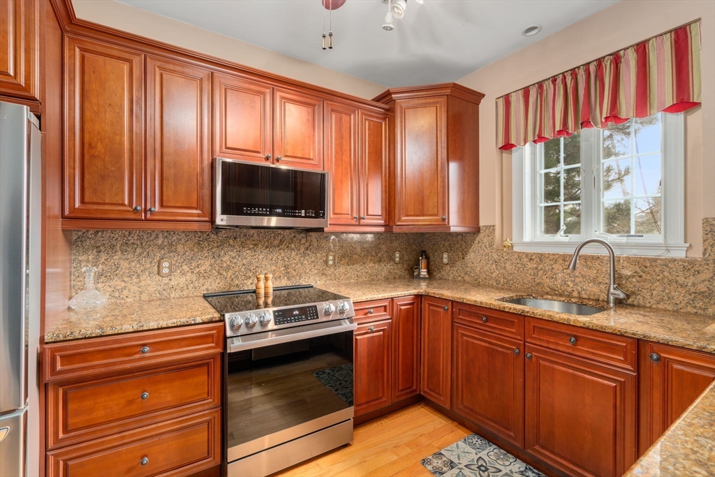 597 Main St # C11