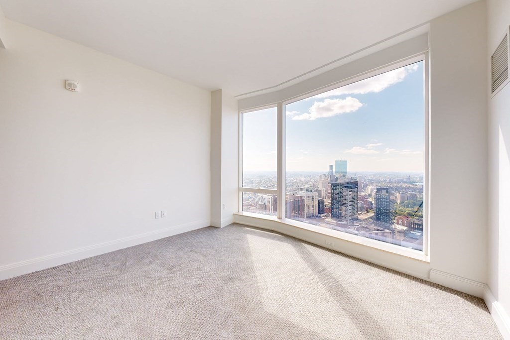 240 Devonshire Street # 4305