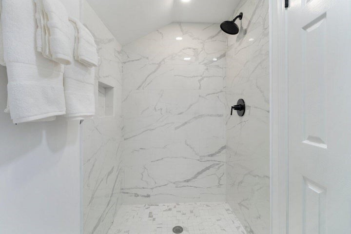 5 Snow Creek Dr
