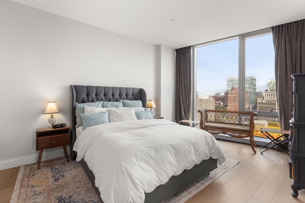 100 Shawmut # 1106