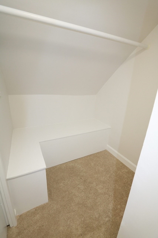 51 River St