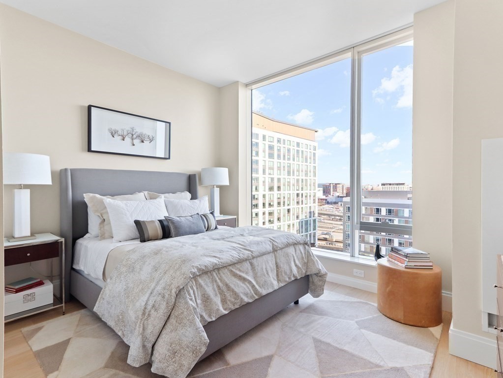 380 Harrison Ave. Unit: PH1B