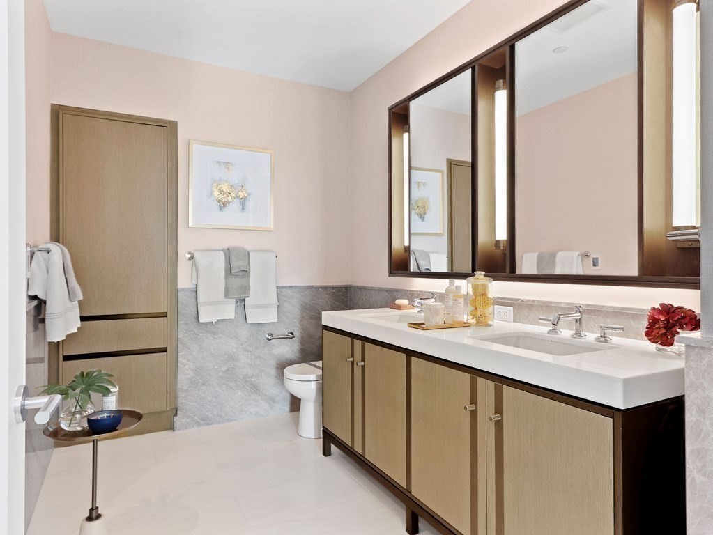 380 Harrison Ave. Unit: PH1B